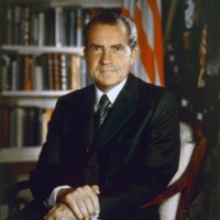 719px-Nixon_30-0316a.jpg