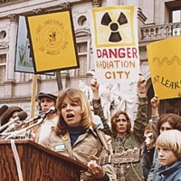 Anti-nuke_rally_in_Harrisburg_USA.jpg