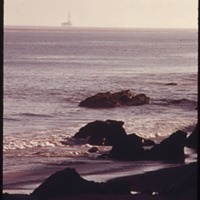 Santa Barbara Oil Platform.gif