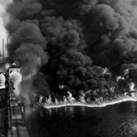 Cuyahoga_River_Fire_Nov._3,_1952.jpg